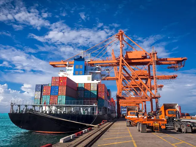 Analyse des statistiques d'exportation des attaches en Chine, janvier-avril 2025